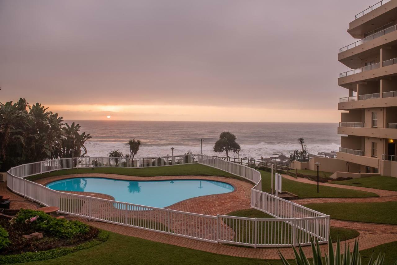 Sands Beach Breaks Beach Front Ballito Exterior foto